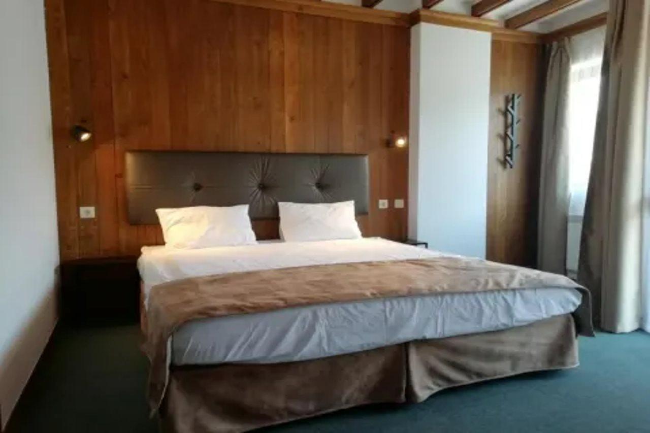 Hotel 拉兹洛格 外观 照片