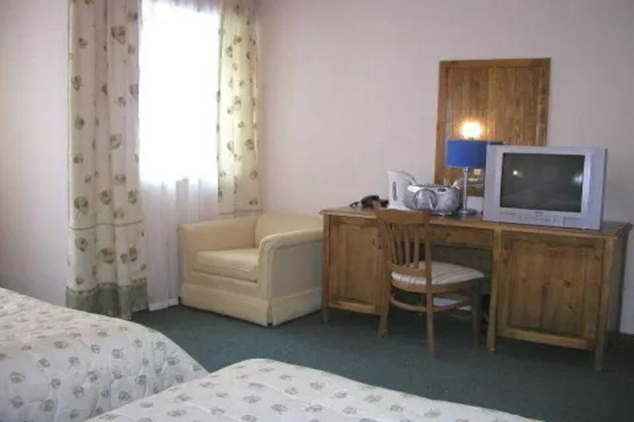 Hotel 拉兹洛格 外观 照片